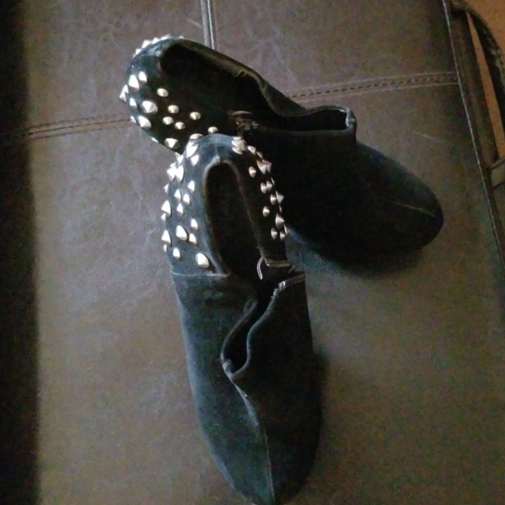 Spike pumps